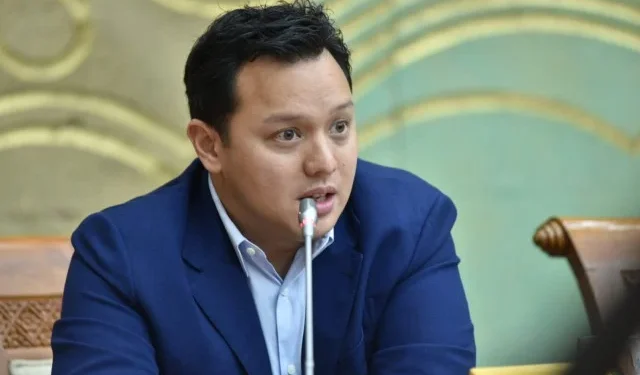 Otomotif: Pedagang Tanah Abang Beralih ke Mobil Listrik? a25 foto 001