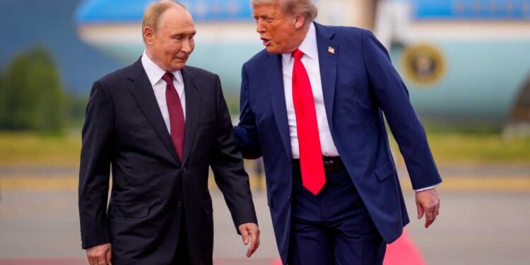 Trump dan Putin Bertemu u.s. president trump and russian president putin meet on war in ukraine at u.s. air base in alaska